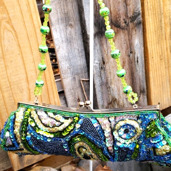 Vintage 3 way sequin and bead clutch with beaded handle and chain strap - Picture 2 of 7